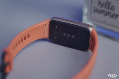 你真的需要一块智能手表吗?2023年浅谈目前的三种腕上智能穿戴设备